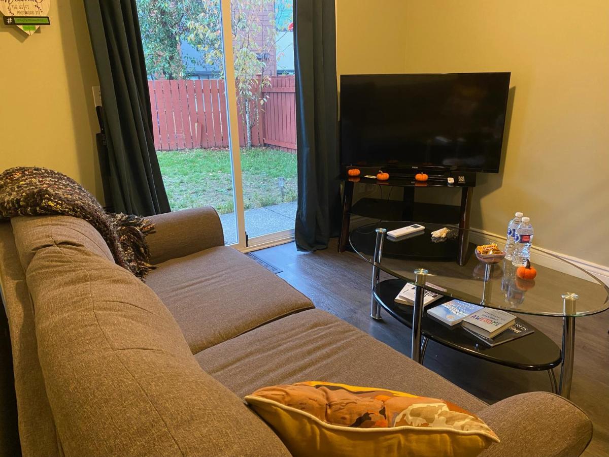 فكتوريا 1 Bedroom Suite In Langford. المظهر الخارجي الصورة